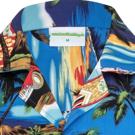 Kurzarmhemd mit Kragen und Knopfleiste, buntes Strand- und Surfmotiv