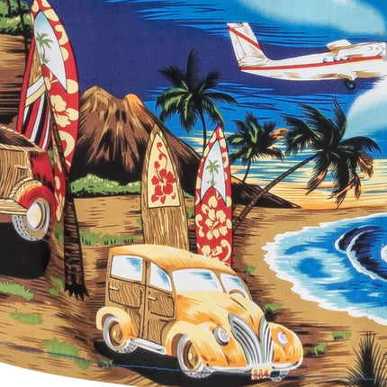 Nahaufnahme Strandhemd: Surf- und Auto-Print, Palmen und blauer Ozean