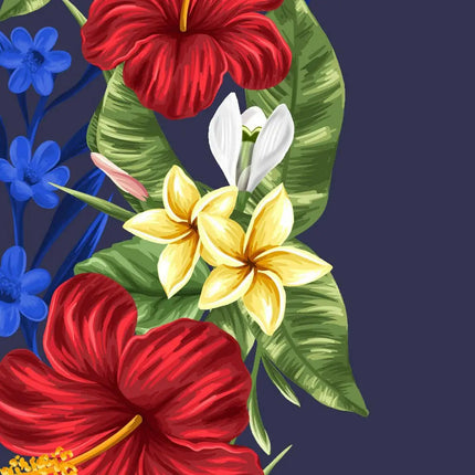 Nahaufnahme: Blumenmotiv mit roter Blüte, gelben Lilien und weißen Herzen auf Hemd