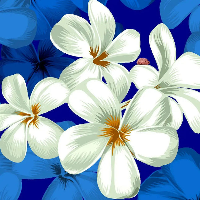 Stoffmuster: blaues Gewebe mit weißen Blüten auf dunklem Blumendruck