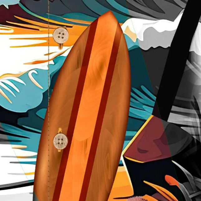 Kragen- und Knopfdetail am Kurzarmhemd mit orangefarbenem Surfbord