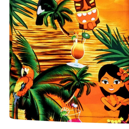 Camisa de manga corta con estampado hawaiano: tiki y palmeras sobre un fondo amarillo anaranjado
