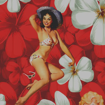 Nahaufnahme: rotes Hemd mit Pin-up-Motiv in Gelb-Rosa und weißen Blüten