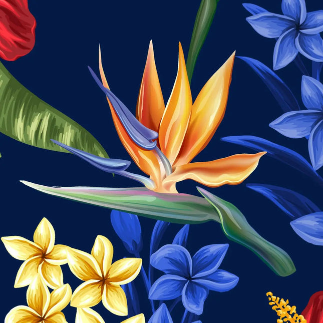 Detailansicht: orange-gelbe Blüte und blaue Blumen auf dunkelblauem Stoff