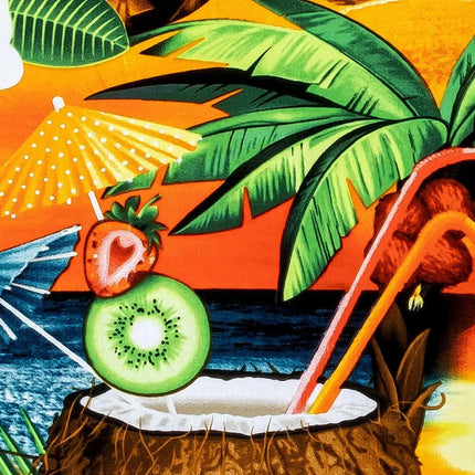 Stoffdetail mit Zitronen, Obstscheiben und tropischen Blättern im bunten Druck