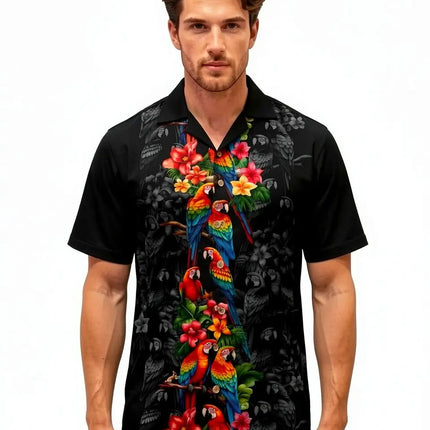 Camicia nera a maniche corte con stampa colorata di pappagalli e fiori sul davanti
