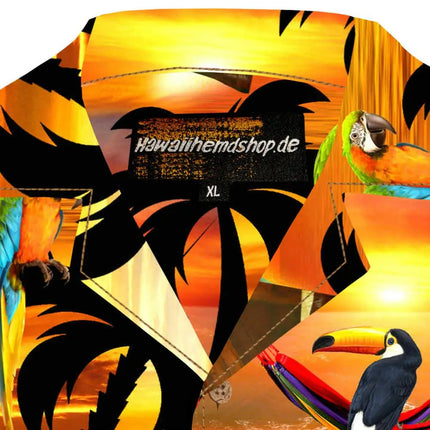 Hemdstoff mit sonnigem Tropenprint: Papageien, Palmen und Sonnenuntergangsfarben