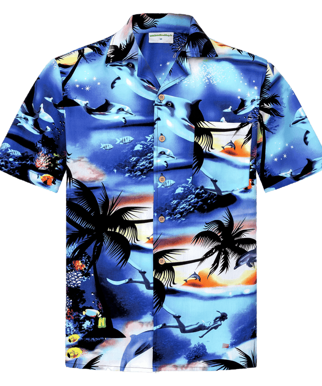 Herren Hawaiihemd 'Dolphin's Ocean' in Größe 6XL, aus 100% Baumwolle mit tropischem Delfin- und Palmenmuster, Kokosnussknöpfen und Brusttasche.